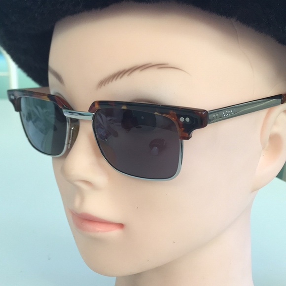 Gucci Sunglasses main image 5